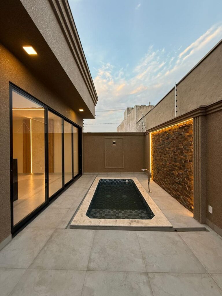 WhatsApp-Image-2025-10-29-at-10.05.46-4-1